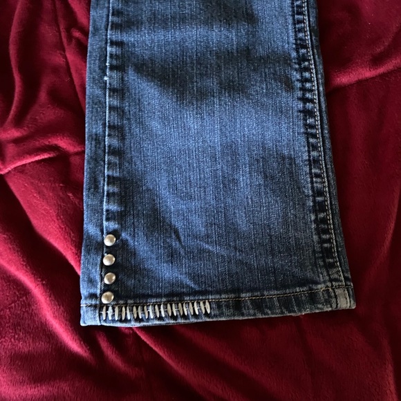 Cowgirl Tuff Jeans - Picture 2 of 9